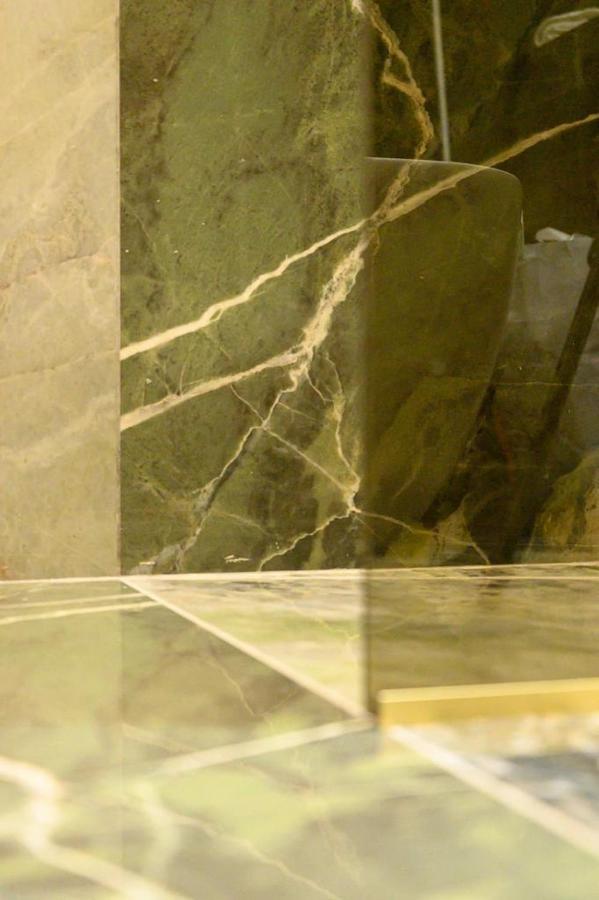 Luxury Suite Napoli ภายนอก รูปภาพ